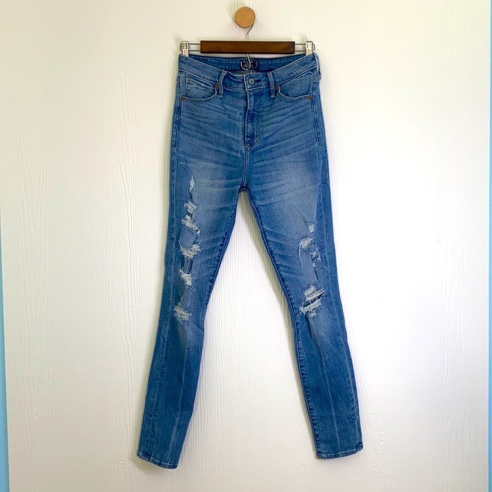 Abercrombie & Fitch - Simone High Rise Super Skinny Distressed Jeans Size 27/4R